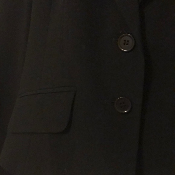 BCBG black suit - Picture 5 of 9